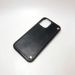 iPhone12用・ブラックエピ柄とワインステッチの背面カバー【本革】