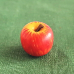 りんごのボタン　ドイツ製