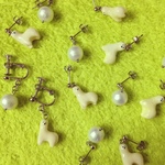 冬のアルパカさんのピアス