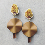 caramel×brown刺繍ピアス