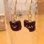 チョコパイねこのピアス