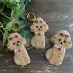 リボンで結んだトイプードルのビーズ刺繍