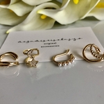 1セット入荷！　豪華イヤーカフ4点セット　月と星　　パール　ゴールドカラーイヤーカフ