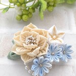 ≪つまみ細工≫ アイボリーの2wayクリップ コサージュ 髪飾り 結婚式 入学式 卒業式 