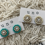 マザーオブパール×ビーズ刺繍ピアス・イヤリング