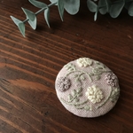 【ブローチorヘアゴムorパッチンピン】春色刺繍　さくら×桃糸