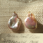 Baroque pearl pierces / disc