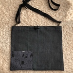 採尿バッグ（ウロバッグ）カバー　(下部穴　中央開き)