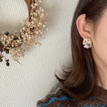 花刺繍ビーズピアス