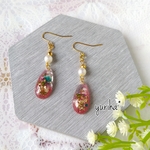 お花としずくの揺れるアクセサリーピアス/イヤリング