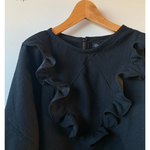 在庫⚪︎黒ウールのVフリルドルマンスリーブプルオーバー