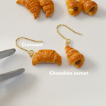 さくさくクロワッサンとぐるぐるチョココロネのピアス