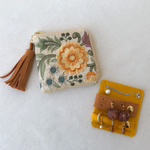 刺繍リボンのジュエリーポーチ　イエローフラワー