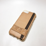 ハンドメイド・iPhoneSE2用・ナチュラルヌメ革の背面カバー【百式風】ラメ