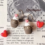 【ピアス・イヤリング】バレンタイン♡チョコくまカップケーキ