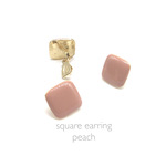 square エポイヤリング　ピーチ　1ペア