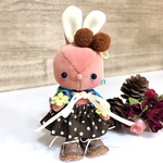 ぽんぽんリボンのうさぎのぬいぐるちゃん♪
