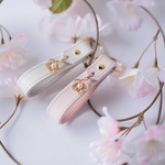 桜色のレザーキーホルダー