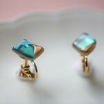 金継ぎ X ステンドグラス イヤリング（スカイブルー)
