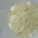 スパンコール 4mm 約760枚(約4g) 正方形 マット アイボリー (SSQ04MIVSH00)