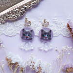 「 おめかし猫ちゃん 」イヤリング/ピアス *チェコガラスボタン・花・カンパニュラ・パール・チェコビーズ・紫・パープル*