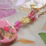 ◇498　桜色🐷こぶたとお花のバッグチャーム