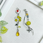 awa ハニー ビー 蜜蜂 蜂蜜  ピアス イヤリング アンティーク ハチミツ ミツバチ 危ない クレイジー 赤 蜂の巣