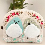メジロのアップリケと刺繍ポーチ