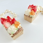 薔薇のパウンドケーキ　バッグチャーム