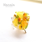 本物のお花のポニーフック　レジン　ヘアアクセサリ―