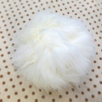 ラビットファーL　ホワイト　2個[oth-fur-004-wh]