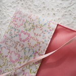 Ｎさまご予約品　LIBERTY　Maisie　メイジー　パステル系　輸入生地　タナローン　オーダーメイドサイズのブックカバーと本革キーチャーム
