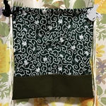 【値下げしました】唐草にゃんこ　緑×白　ハンドメイド　体操着入れ　大きな巾着　ナップサック