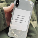 シンプルなお花のiPhoneケース