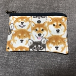 ぎゅうぎゅう柴犬のミニポーチ