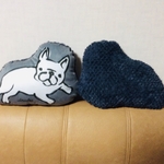 ふかふかクッション／おすわりフレブル