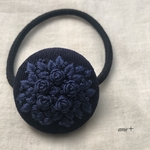 Navy blue rose 刺繍ヘアゴム/ブローチへ変更可能