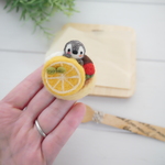 【完成品】[羊毛フェルトのパン屋さん]　ぺんぎんさんのフルーツパンケーキ