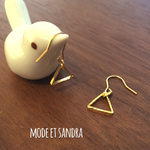 トライアングルピアス