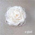 プリザーブドフラワー"white"　コサージュ