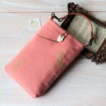 春色コーラルピンク*ミナペルホネン*蝶々刺繍*スマホポーチ*メガネケース