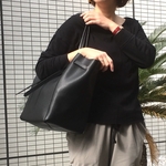 柔らかい上質な本革の大きめ大容量のトート