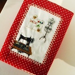 トルソ★レトロミシン★ドット★赤★刺繍★ブックカバー（文庫本サイズ）