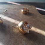 【再再販】真鍮リングのミニピアス (淡水パール・水晶)