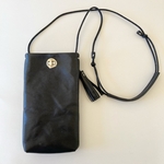 送料込み　レザースマホショルダーケース　内側リバティ