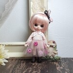 オビツ11　ワンピースとカチューシャ(お花チュール)
