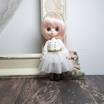 オビツ11　ワンピースとカチューシャ(白チュール)