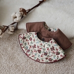 manmaru bib - flower red -