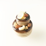 ナッツとチョコレートのケーキ　フェイクスイーツ/ミニチュアフード