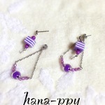 ボーダーキューブ×トライアングルキャッチのポップピアス